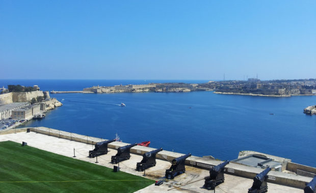 Saluting Battery